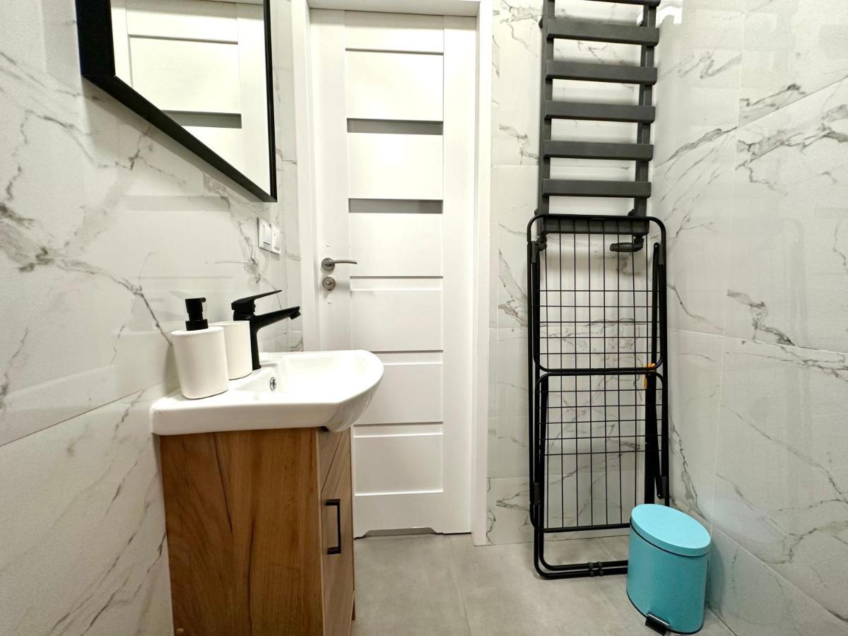 Mmrent Sunflower Room Гданск Екстериор снимка